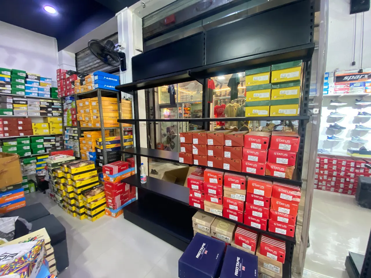 250204268_shoe display racks Installation jaipur.webp
